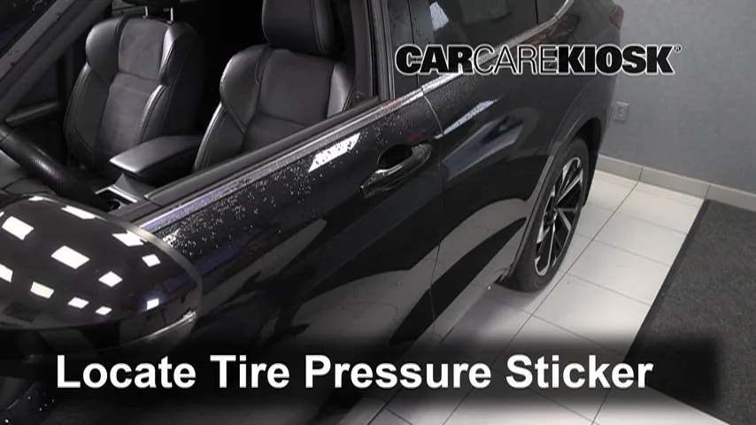 2022 Mitsubishi Outlander SE 2.5L 4 Cyl. Pneus et roues Vérifier la pression des pneus